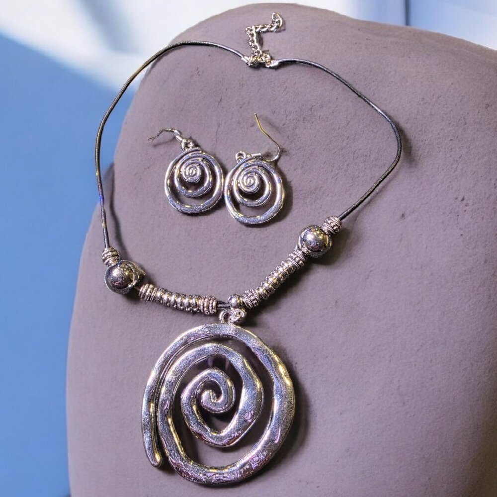 Holiday-Spiral Silver tone Earrings/Necklace Set w/adjustable lobster claw clasp
